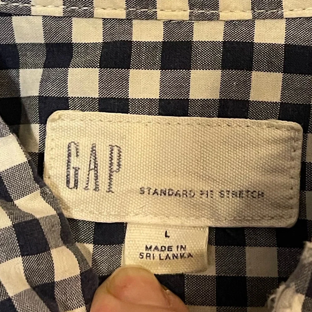 Two GAP Button Downs - Picture 4 of 4